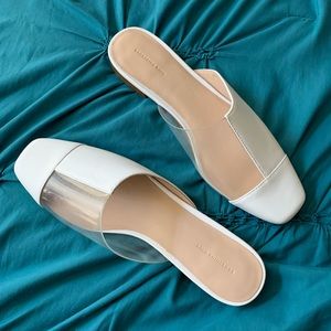 White & Clear flats